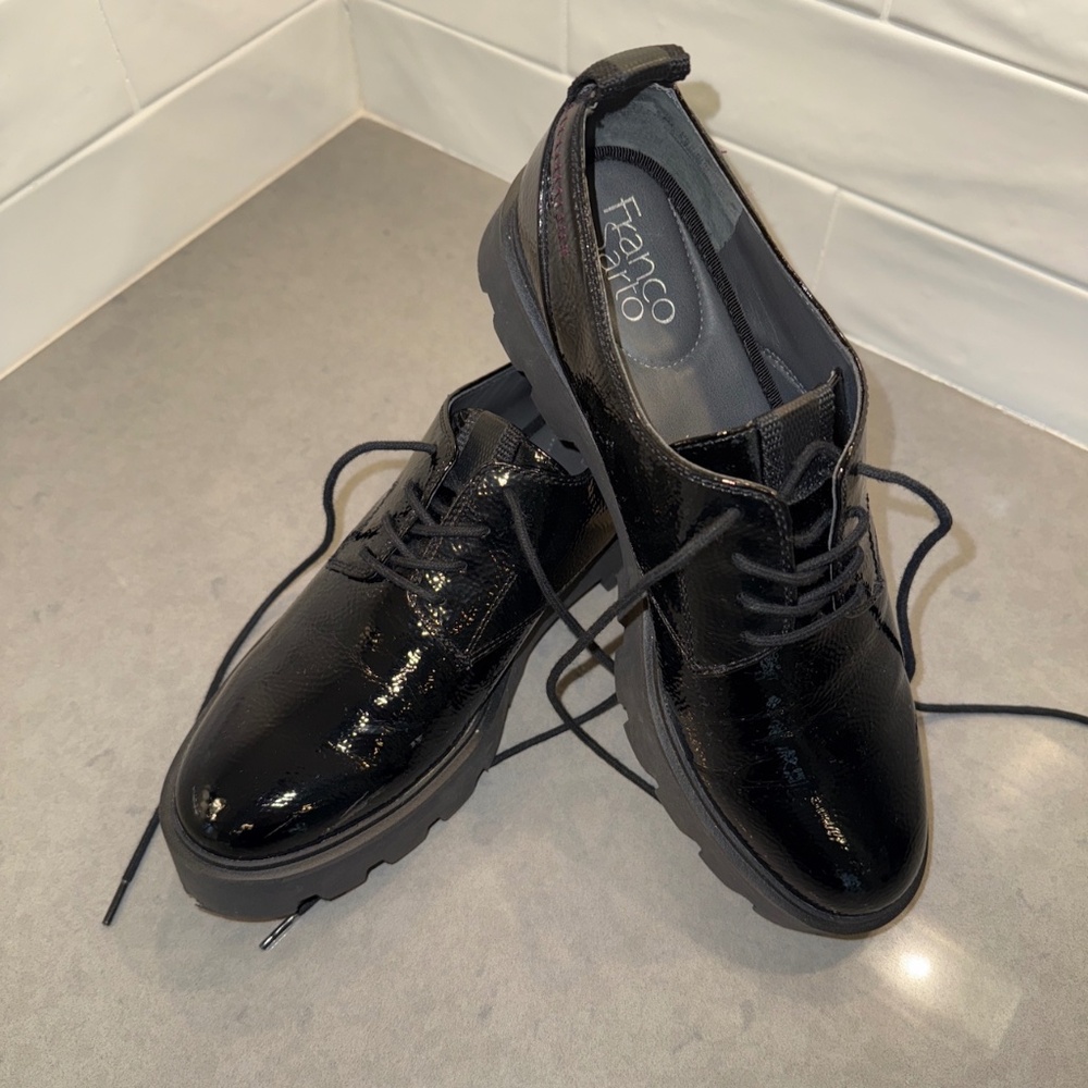 Franco Sarto Balin Oxford Size 8.5M Black Faux Patent Leather Chunky Lug Sole